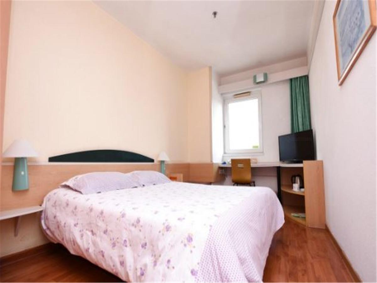 Motel Qingdao Jiaonan Renmin Road Business Street Exteriör bild